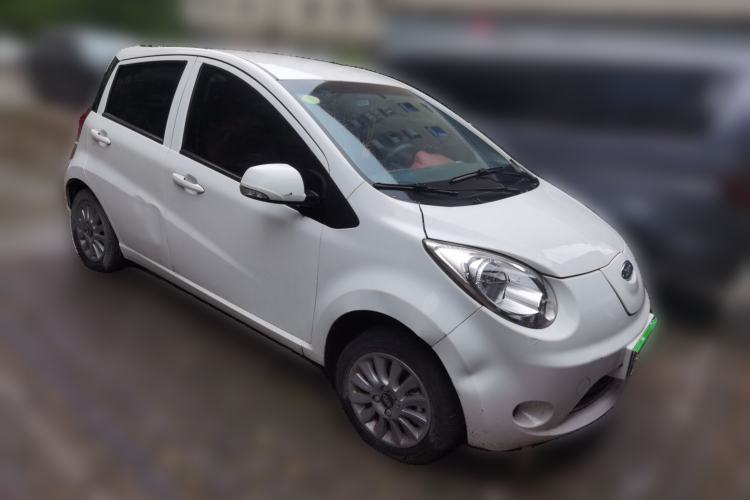Used JAC Group iEV6E 2018 Upgraded iEV6E Luxury Model Front Right 45 Deg