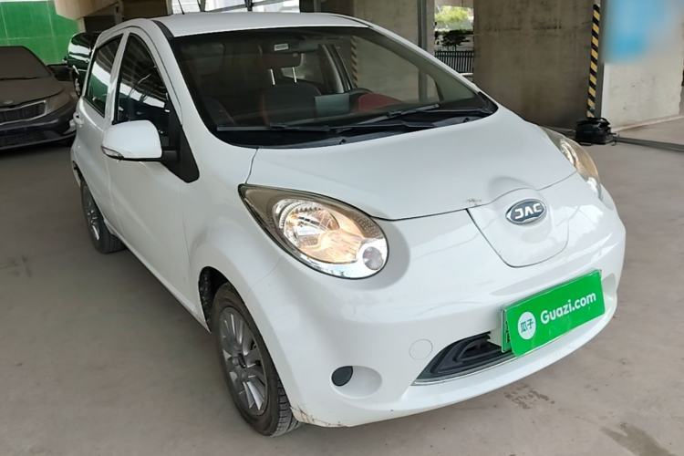 Used JAC Group iEV6E 2018 Upgraded iEV6E Luxury Model Front Right 45 Deg