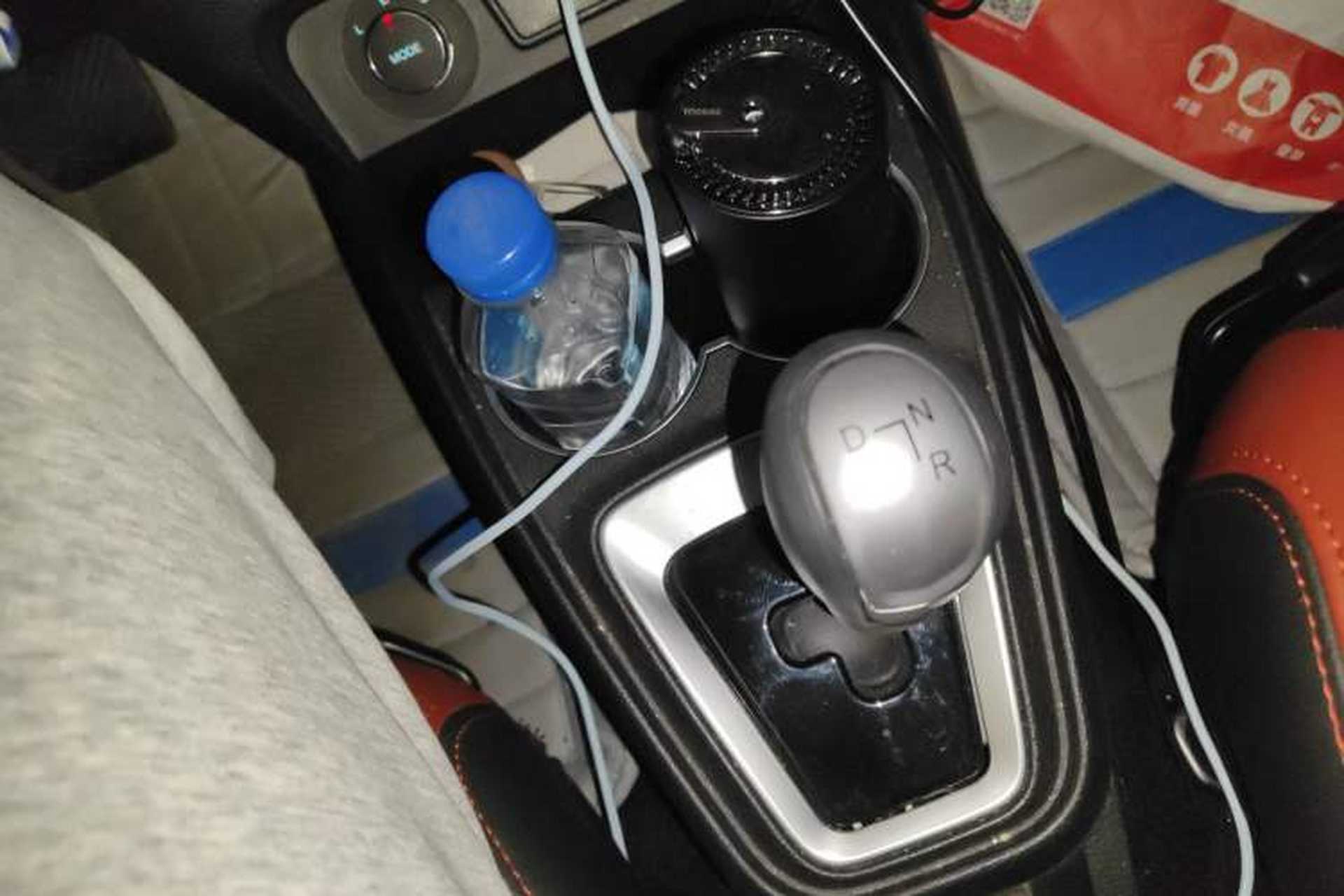Used JAC Group iEV6E 2018 Upgraded Edition iEV6E Luxury Smart Model Gear Lever