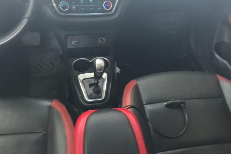 Used JAC Group iEV6E 2018 Upgraded Edition iEV6E Luxury Smart Model Gear Lever
