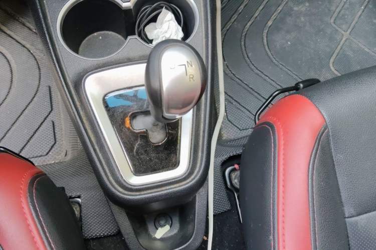 Used JAC Group iEV6E 2018 Sport Edition iEV6E Luxury Smart Enjoyment Version Gear Lever
