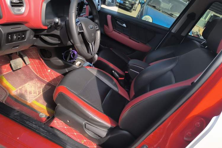 Used JAC Group iEV6E 2018 Upgraded Edition iEV6E Luxury Smart Model Interior 2