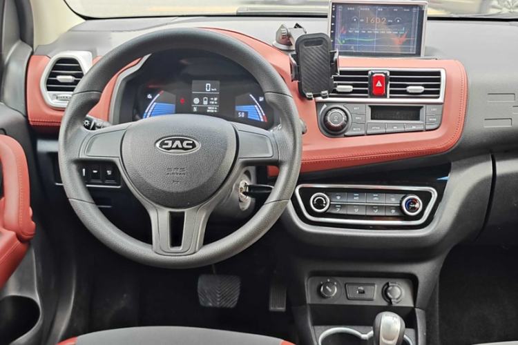 Used JAC Group iEV6E 2018 Upgraded iEV6E Luxury Model Interior 3