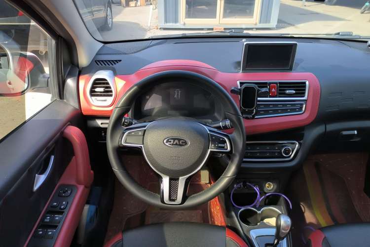 Used JAC Group iEV6E 2018 Upgraded Edition iEV6E Luxury Smart Model Interior 4
