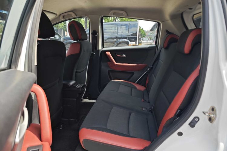 Used JAC Group iEV6E 2018 Upgraded iEV6E Luxury Model Interior 6