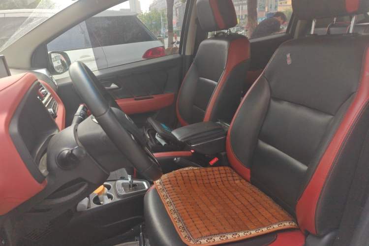 Used JAC Group iEV6E 2018 Sport Edition iEV6E Luxury Smart Enjoyment Version Left Front Seat