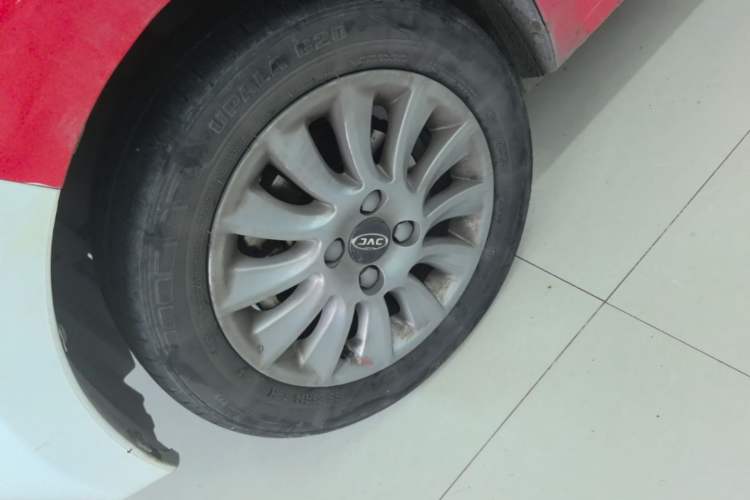 Used JAC Group iEV6E 2018 Upgraded Edition iEV6E Luxury Smart Model Left Front Wheel Hub