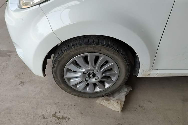 Used JAC Group iEV6E 2018 Upgraded iEV6E Luxury Model Left Front Wheel Hub