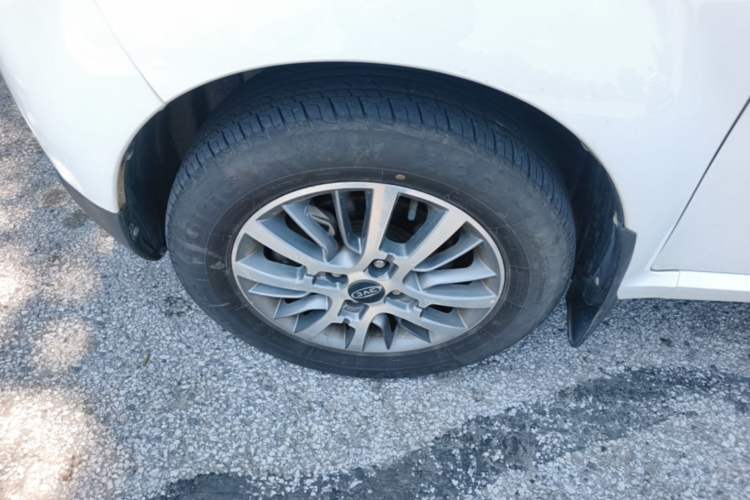 Used JAC Group iEV6E 2018 Sport Edition iEV6E Luxury Smart Enjoyment Version Left Front Wheel Hub