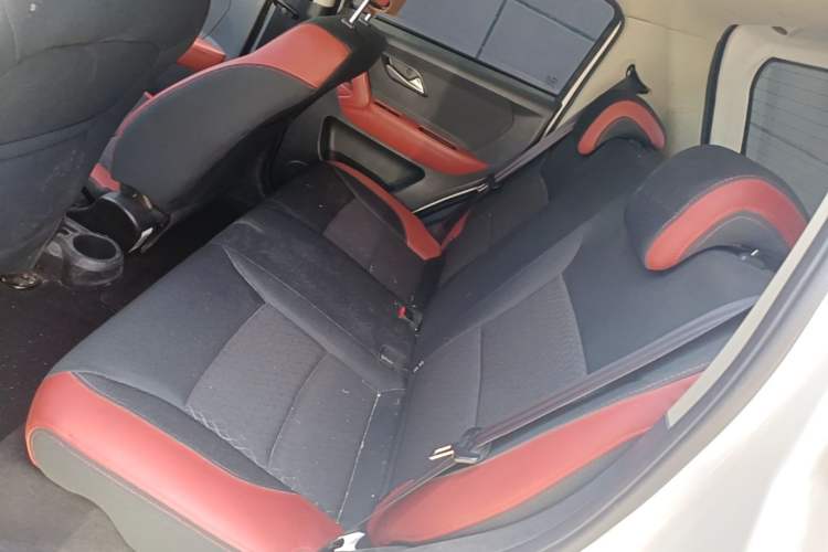Used JAC Group iEV6E 2018 Upgraded iEV6E Luxury Model Left Rear Seat