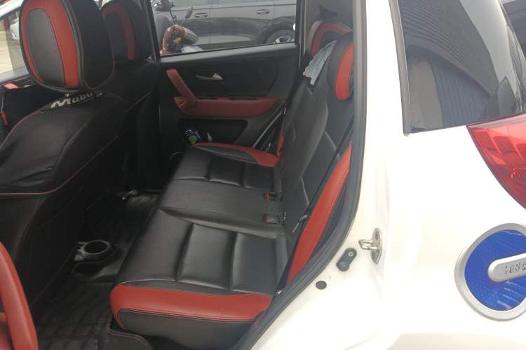 Used JAC Group iEV6E 2018 Sport Edition iEV6E Luxury Smart Enjoyment Version Left Rear Seat