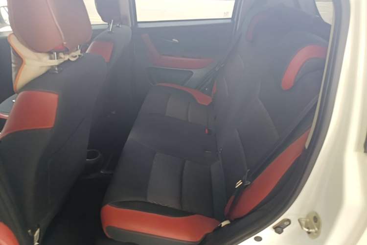Used JAC Group iEV6E 2018 Upgraded iEV6E Luxury Model Left Rear Seat