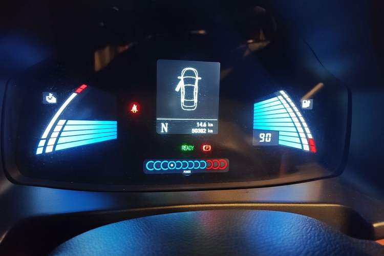 Used JAC Group iEV6E 2018 Upgraded Edition iEV6E Luxury Smart Model Odometer Close Up