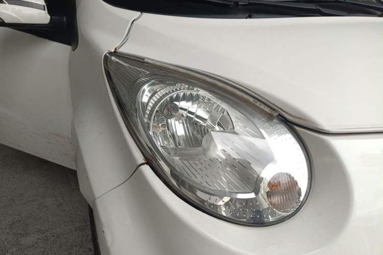 Used JAC Group iEV6E 2018 Upgraded Edition iEV6E Luxury Smart Model Right Front Headlight