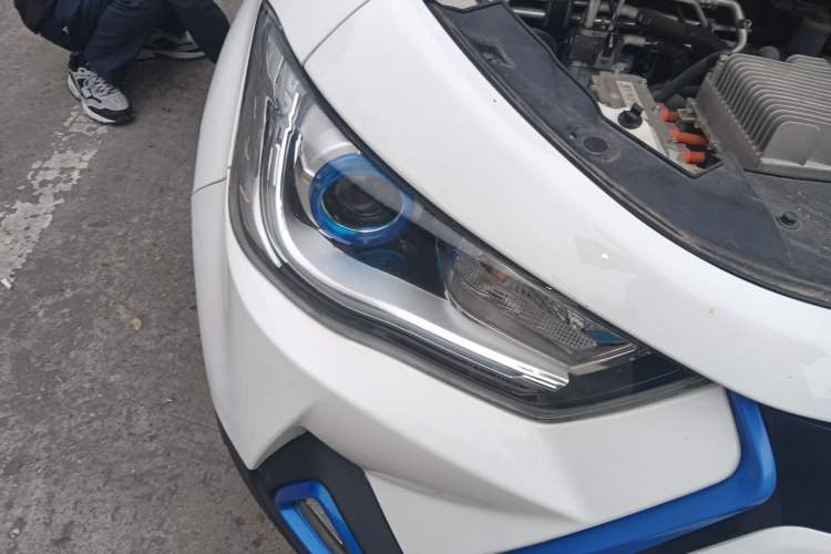 Used JAC Group iEV6E 2018 Sport Edition iEV6E Luxury Smart Enjoyment Version Right Front Headlight