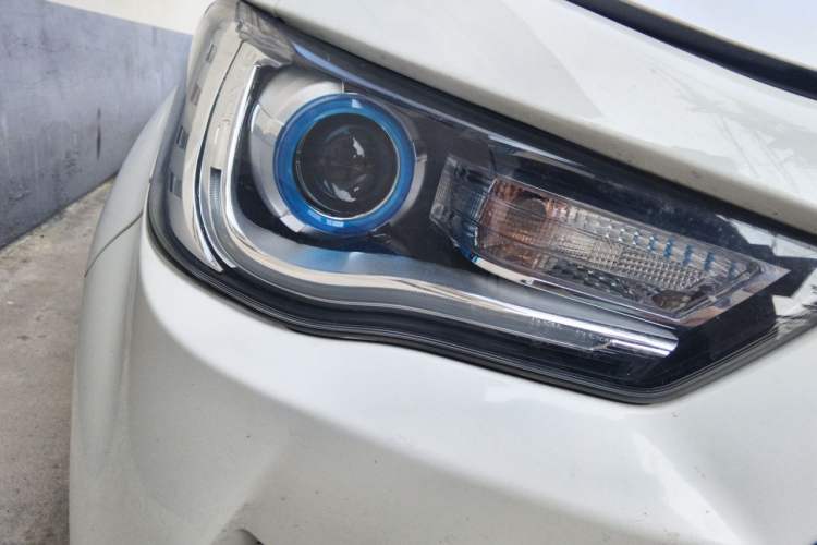 Used JAC Group iEV6E 2018 Sport Edition iEV6E Luxury Smart Enjoyment Version Right Front Headlight