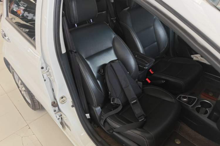 Used JAC Group iEV6E 2018 Sport Edition iEV6E Luxury Smart Enjoyment Version Right Front Seat