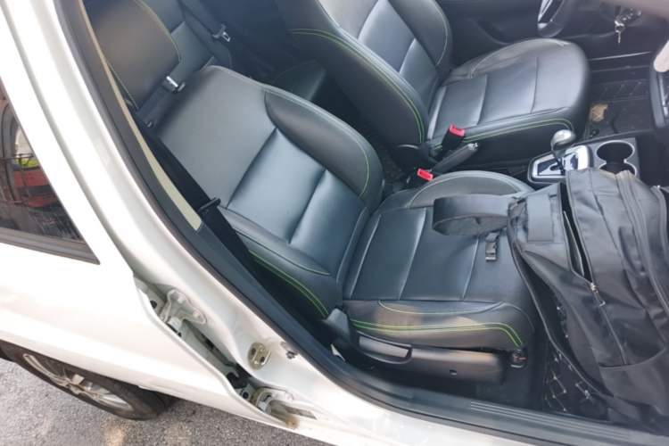 Used JAC Group iEV6E 2018 Sport Edition iEV6E Luxury Smart Enjoyment Version Right Front Seat