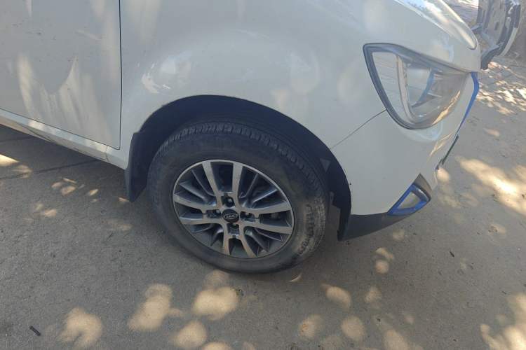 Used JAC Group iEV6E 2018 Sport Edition iEV6E Luxury Smart Enjoyment Version Right Front Wheel Hub