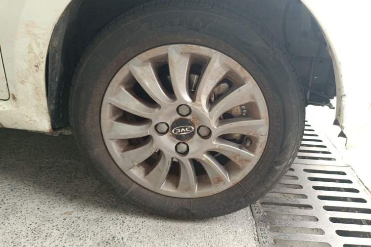 Used JAC Group iEV6E 2018 Upgraded Edition iEV6E Luxury Smart Model Right Front Wheel Hub