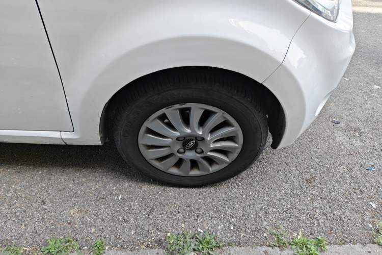 Used JAC Group iEV6E 2018 Upgraded Edition iEV6E Luxury Smart Model Right Front Wheel Hub