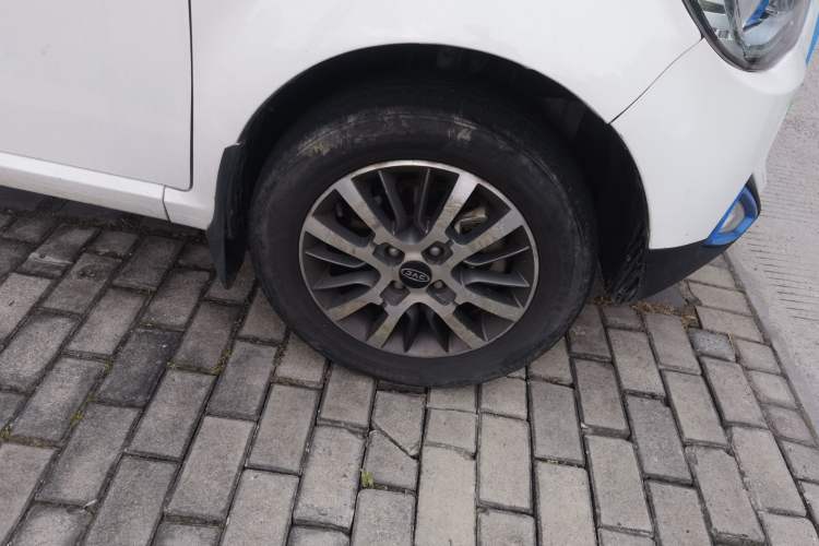 Used JAC Group iEV6E 2018 Sport Edition iEV6E Luxury Smart Enjoyment Version Right Front Wheel Hub