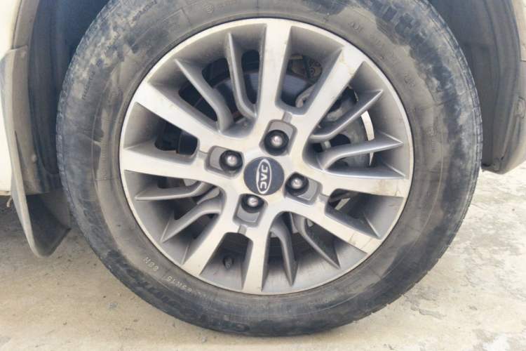 Used JAC Group iEV6E 2018 Sport Edition iEV6E Luxury Smart Enjoyment Version Right Front Wheel Hub