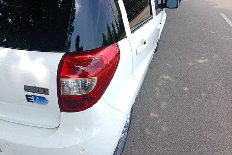 Used JAC Group iEV6E 2018 Upgraded iEV6E Luxury Model Right Rear Taillight