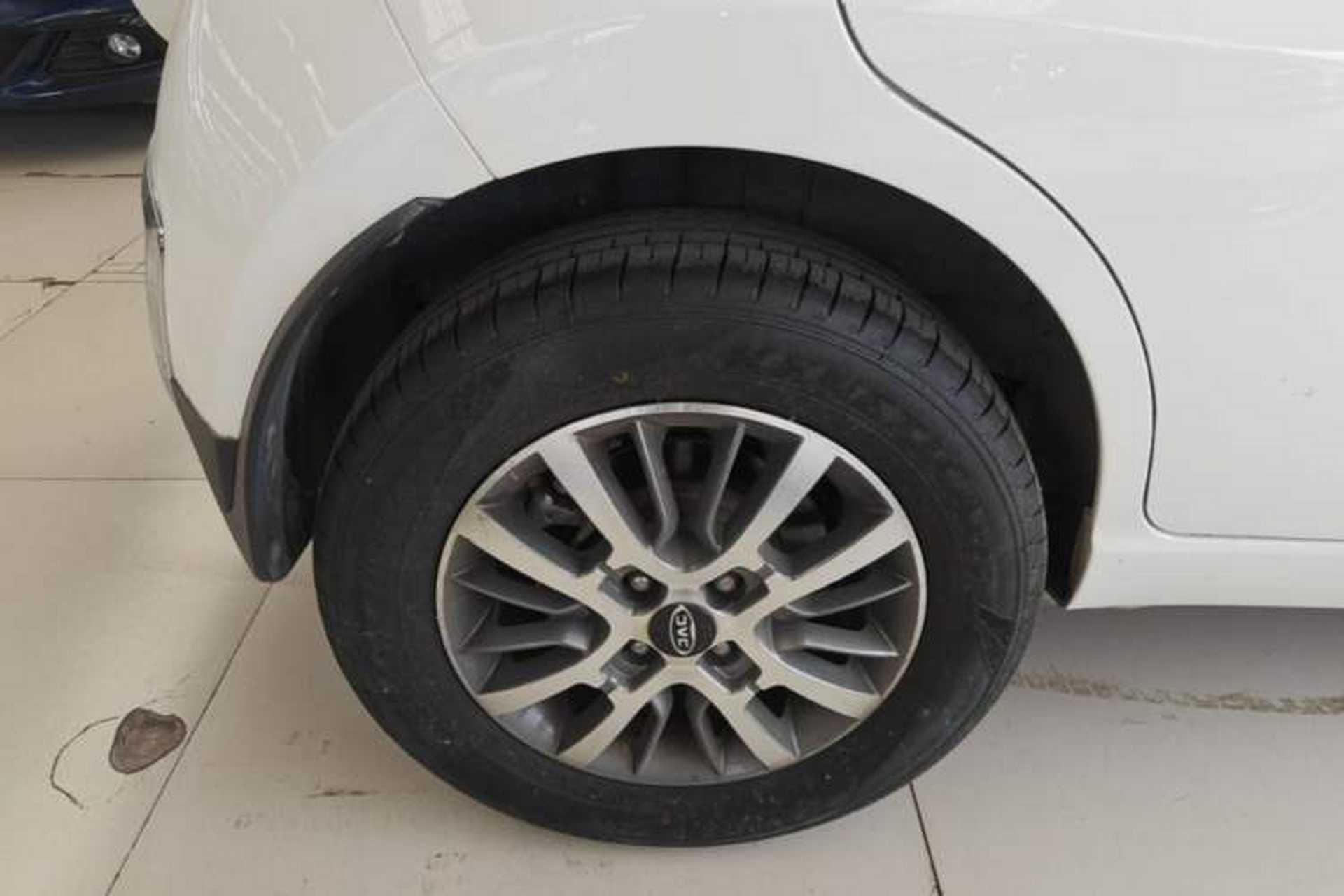Used JAC Group iEV6E 2018 Sport Edition iEV6E Luxury Smart Enjoyment Version Right Rear Wheel Hub