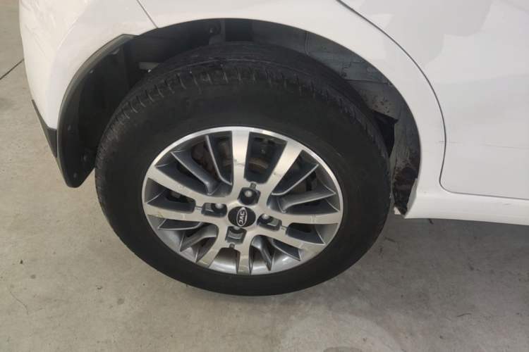 Used JAC Group iEV6E 2018 Sport Edition iEV6E Luxury Smart Enjoyment Version Right Rear Wheel Hub