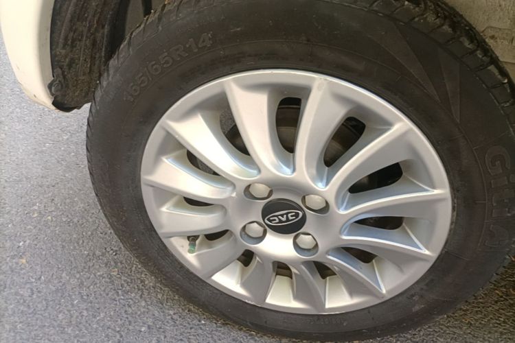 Used JAC Group iEV6E 2018 Upgraded iEV6E Luxury Model Right Rear Wheel Hub