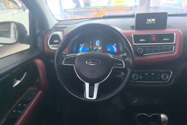 Used JAC Group iEV6E 2018 Upgraded Edition iEV6E Luxury Smart Model Steering Wheel