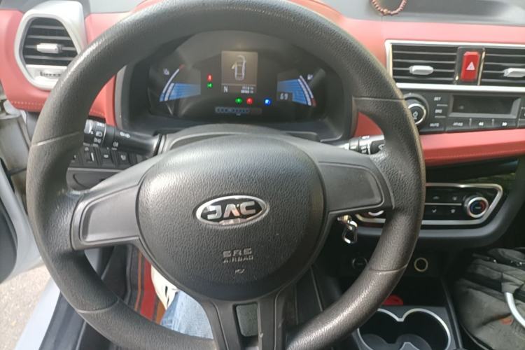 Used JAC Group iEV6E 2018 Upgraded iEV6E Luxury Model Steering Wheel
