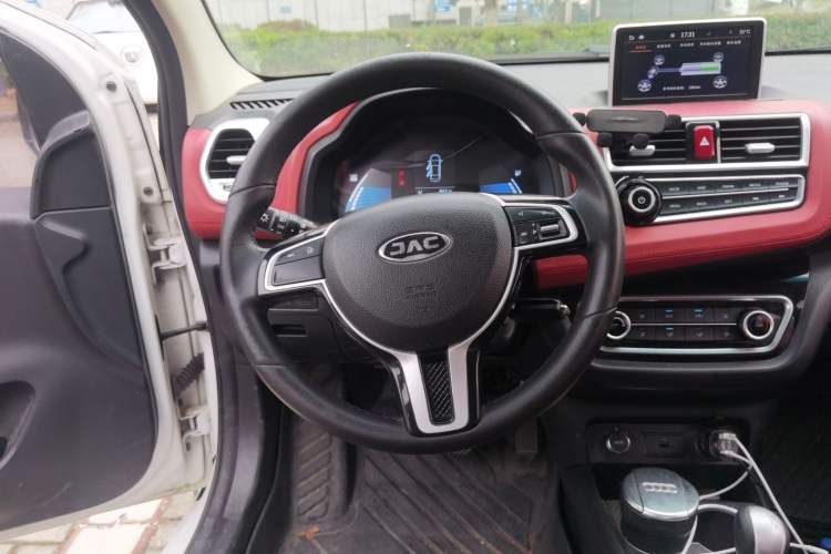 Used JAC Group iEV6E 2018 Sport Edition iEV6E Luxury Smart Enjoyment Version Steering Wheel
