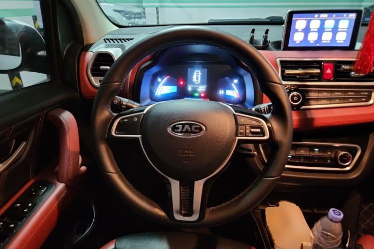 Used JAC Group iEV6E 2018 Upgraded Edition iEV6E Luxury Smart Model Steering Wheel