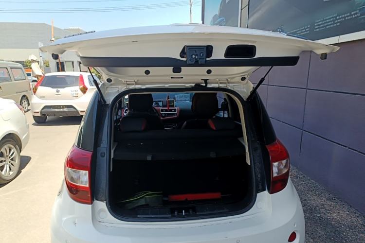 Used JAC Group iEV6E 2018 Upgraded iEV6E Luxury Model Trunk