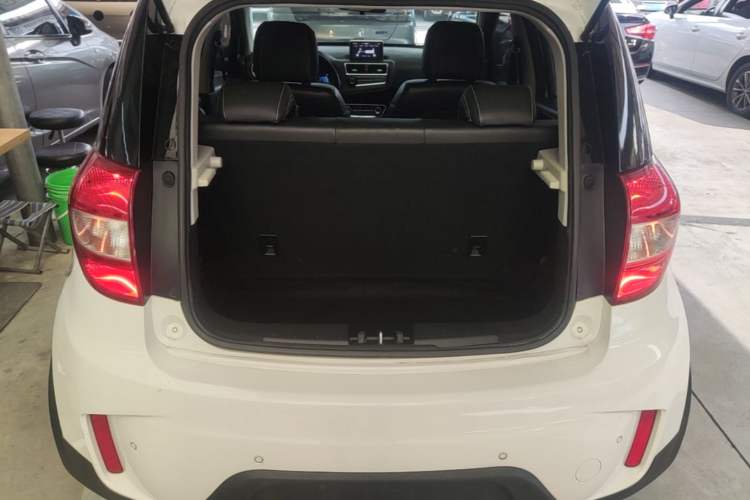 Used JAC Group iEV6E 2018 Sport Edition iEV6E Luxury Smart Enjoyment Version Trunk