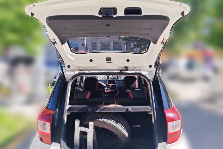 Used JAC Group iEV6E 2018 Upgraded Edition iEV6E Luxury Smart Model Trunk