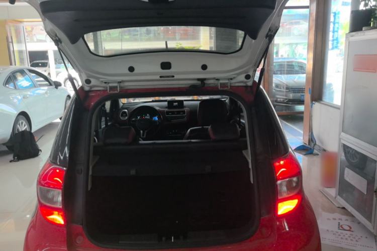 Used JAC Group iEV6E 2018 Upgraded Edition iEV6E Luxury Smart Model Trunk