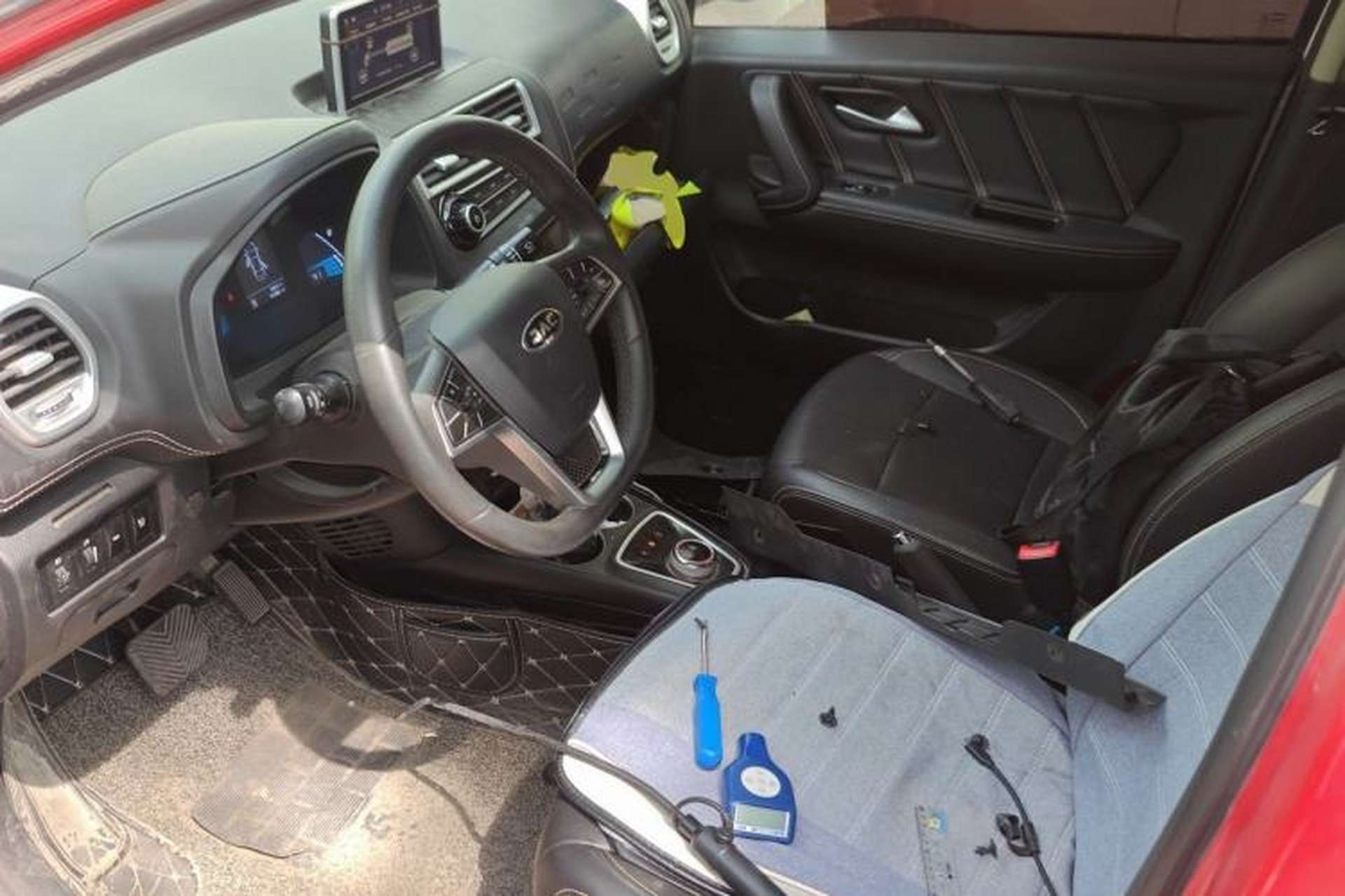 Used JAC Group iEV6E 2019 Upgraded Model iEV6E Luxury Smart Version Left Front Seat