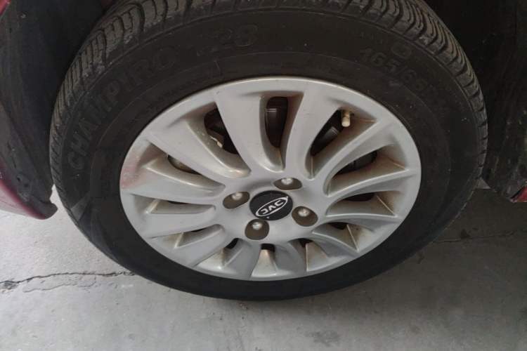 Used JAC Group iEV6E 2019 Upgraded iEV6E Luxury Deluxe Edition Left Front Wheel Hub
