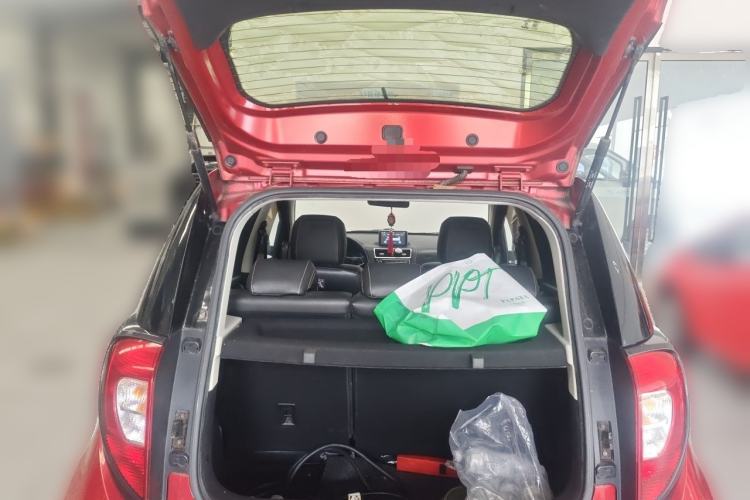 Used JAC Group iEV6E 2019 Sport Edition iEV6E Deluxe Smart Version Trunk