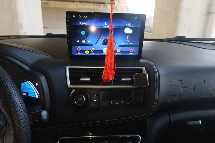 Used JAC Group iEV6E 2019 Upgraded iEV6E Luxury Model Audio And AC Panel