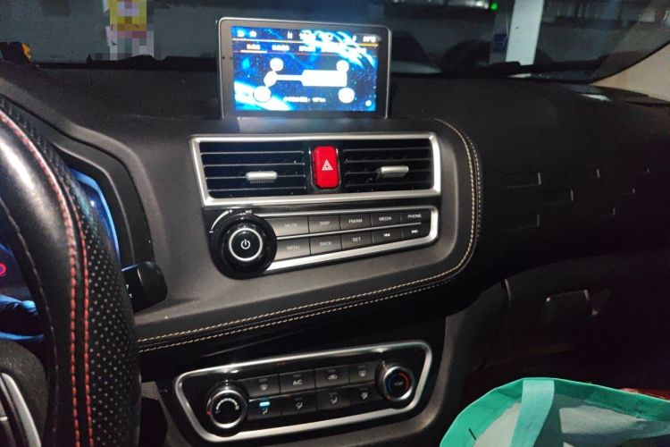 Used JAC Group iEV6E 2019 Sports Edition iEV6E Deluxe Smart Version with Premium Features Audio And AC Panel