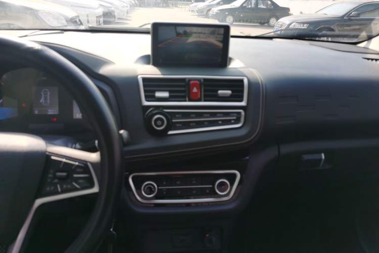 Used JAC Group iEV6E 2019 Youth Edition iEV6E Smart Model Audio And AC Panel