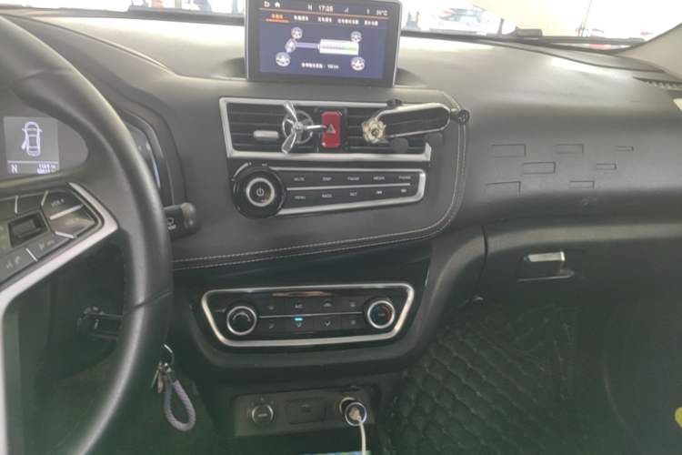 Used JAC Group iEV6E 2019 Sports Edition iEV6E Deluxe Smart Version with Premium Features Audio And AC Panel