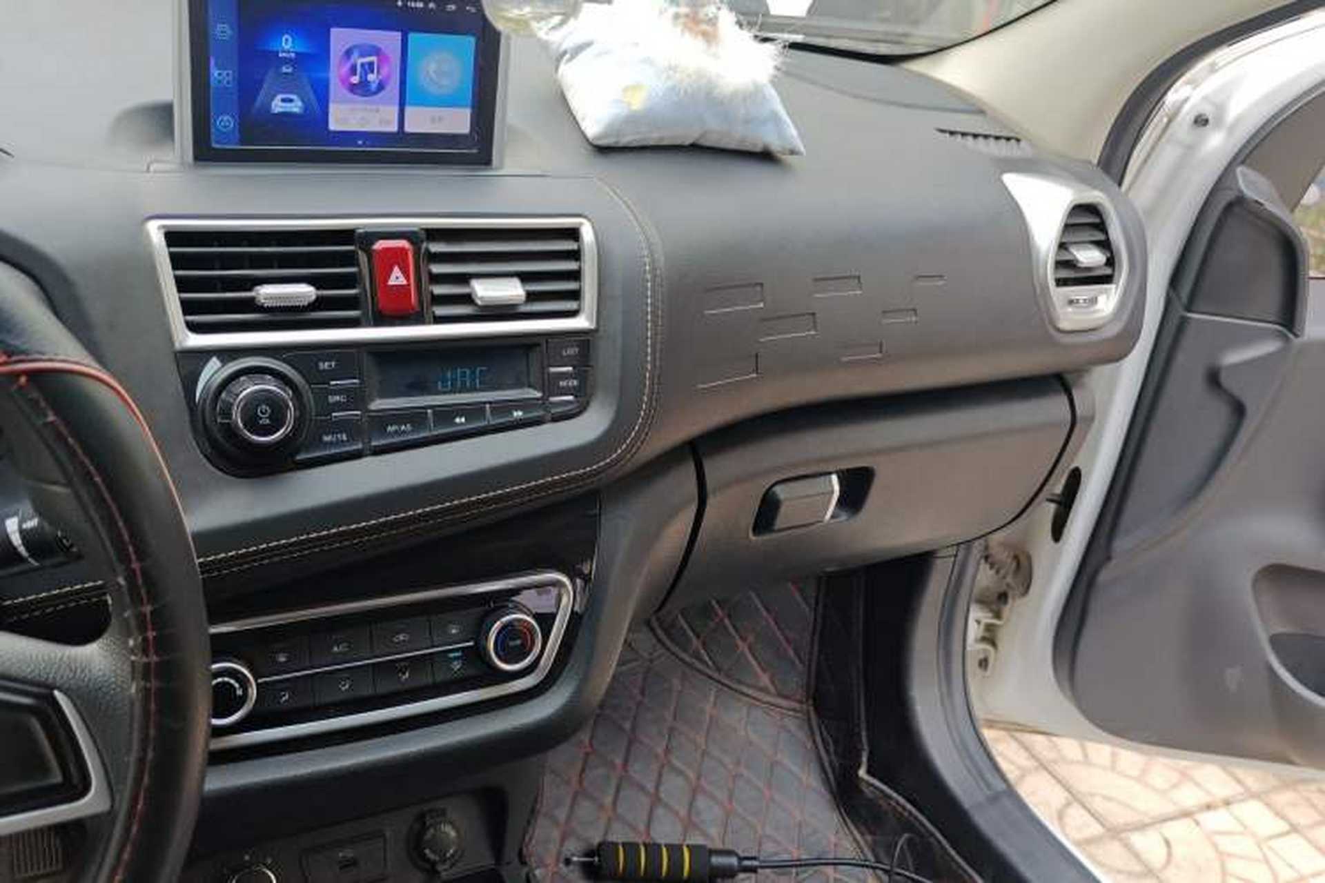 Used JAC Group iEV6E 2019 Upgraded iEV6E Luxury Model Audio And AC Panel
