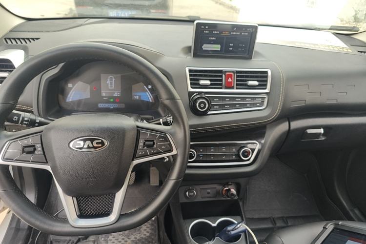 Used JAC Group iEV6E 2019 Upgraded iEV6E Luxury Smart Edition Deluxe Package Center Console