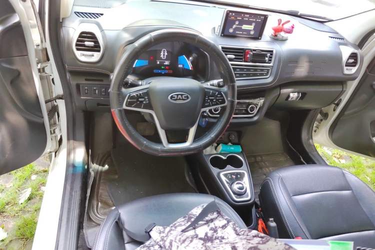 Used JAC Group iEV6E 2019 Sports Edition iEV6E Deluxe Smart Version with Premium Features Center Console