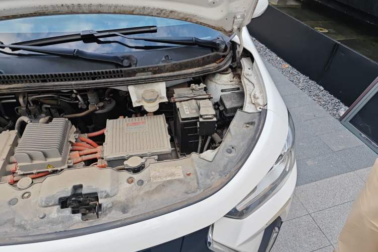 Used JAC Group iEV6E 2019 Sports Edition iEV6E Deluxe Smart Version with Premium Features Engine Bay Left